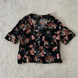 Forever 21 Floral Button-Up Blouse‎